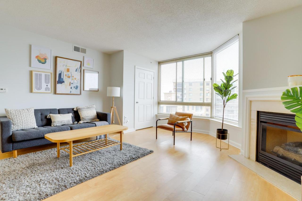 Elegant And Charming Condo At Ballston With Pool Arlington Eksteriør billede