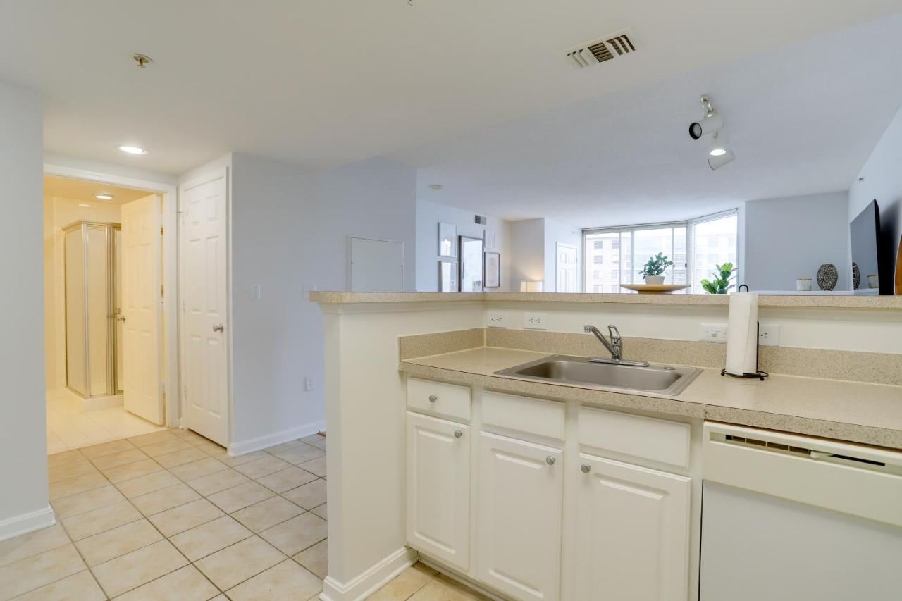 Elegant And Charming Condo At Ballston With Pool Arlington Eksteriør billede